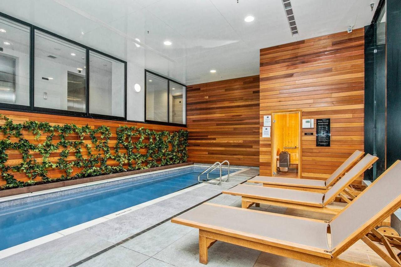 Sky Tower On Your Doorstep! Modern Two Bedroom Окленд Экстерьер фото