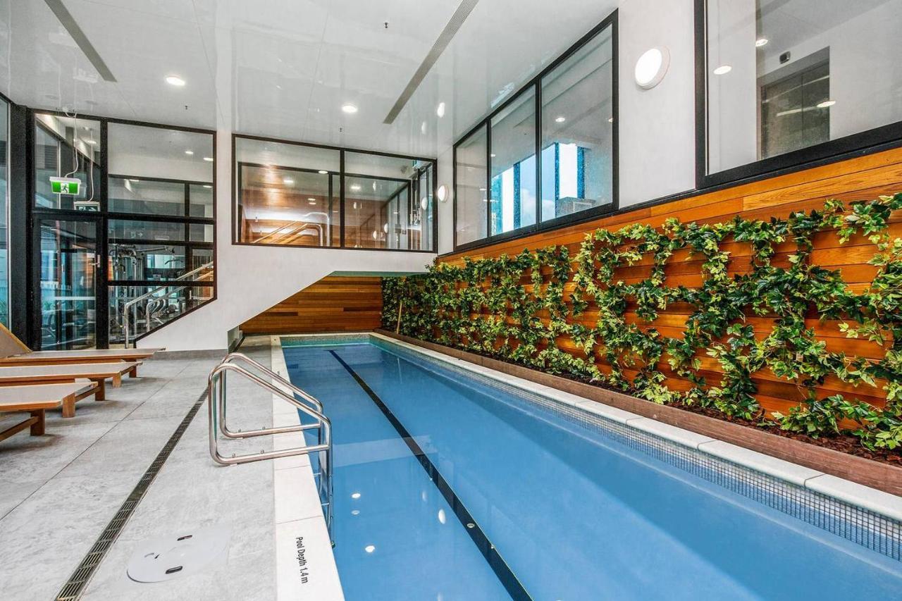 Sky Tower On Your Doorstep! Modern Two Bedroom Окленд Экстерьер фото