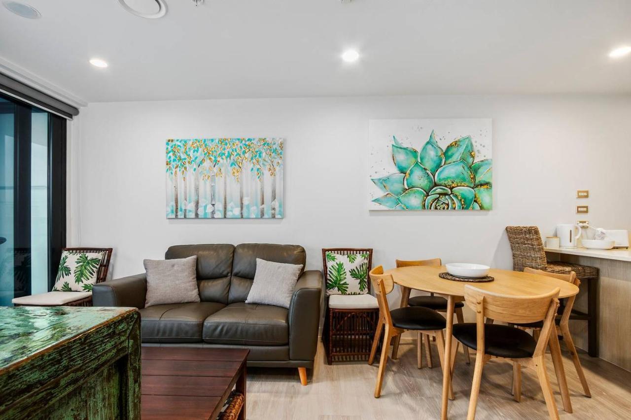 Sky Tower On Your Doorstep! Modern Two Bedroom Окленд Экстерьер фото